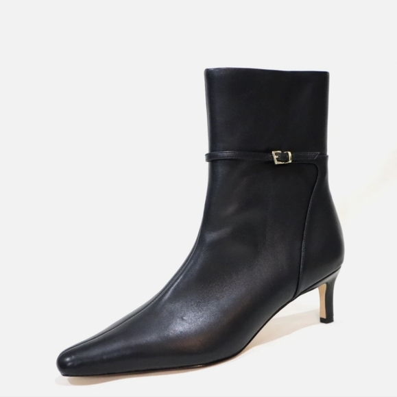 NEW Ann TAYLOR $248 Black Leather Chain Ankle Boot Size 11** - Picture 1 of 8